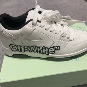 OFF WHITE size 10 black and white